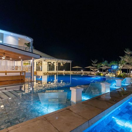 Serene Oasis Resort - Oslob Cebu Philippines エクステリア 写真