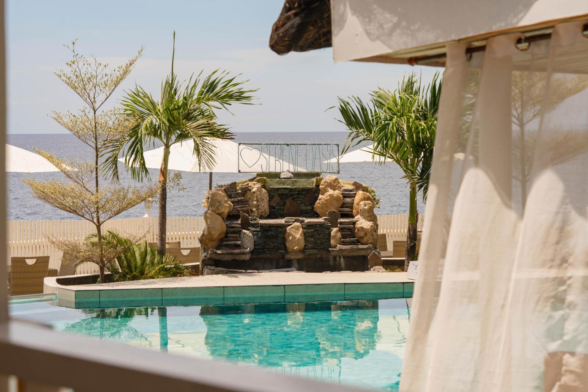 Serene Oasis Resort - Oslob Cebu Philippines エクステリア 写真