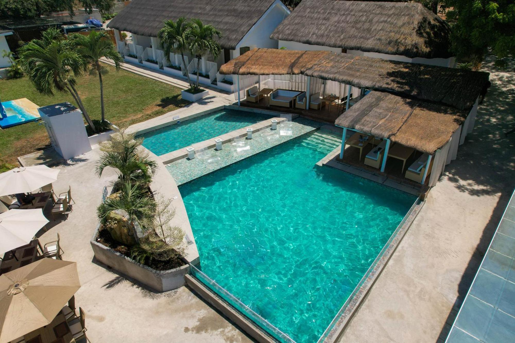Serene Oasis Resort - Oslob Cebu Philippines エクステリア 写真